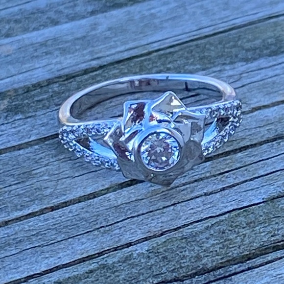 Lotus flower ring Cubic zirconia S925 Silver size 6 brand new - Picture 10 of 13